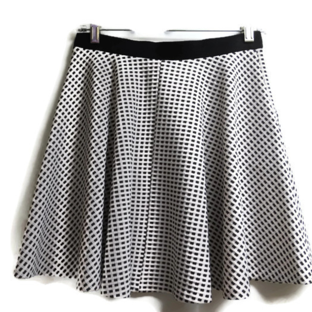 Aqua Swing Skirt Black White M Pull On Checks